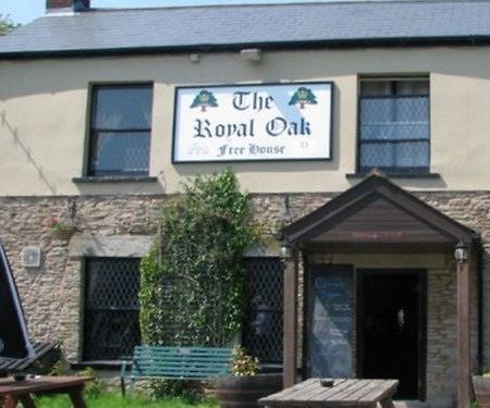 The Royal Oak Hotel Lydney Buitenkant foto