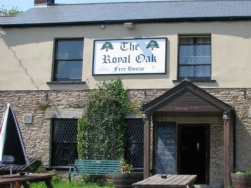 The Royal Oak Hotel Lydney Buitenkant foto